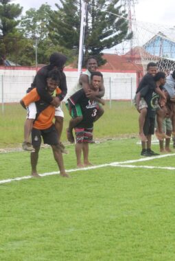 DARI LEMBAH DINGIN WAMENA MEREKA OPTIMIS JADI PETINJU PROFESIONAL