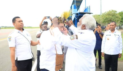 Wamendes Tinjau Pembangunan