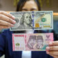 Rupiah Tembus Rp17.700, Tekanan Dolar Makin Agresif