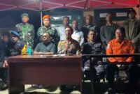 Kapolres gelar konferensi pers pasca penanganan lanjutan ledakan bom yang diduga berasal dari Perang Dunia II di Biak (Foto: Istimewa/Humas Polres Biak)