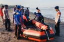 Basarnas dan Polres Tabanan memperluas pencarian I Komang Sastra (12) yang terseret arus laut di Pantai Yeh Gangga, Bali