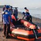 Basarnas dan Polres Tabanan memperluas pencarian I Komang Sastra (12) yang terseret arus laut di Pantai Yeh Gangga, Bali