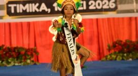 Nikia Angel Awom. Siswi kelas III SD Inpres Sempan Barat, Timika, itu berhasil meraih gelar juara Miss Bintang Indonesia Junior Papua Tengah–Maluku 2026 (Foto: Newsline/Eliezer)
